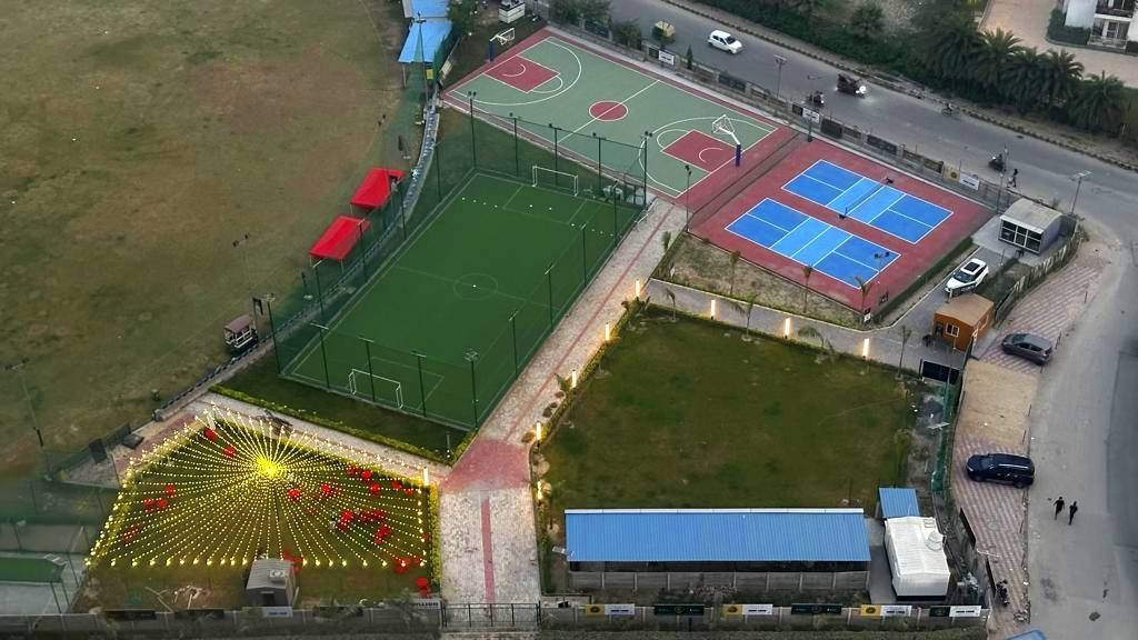 Club 75 Noida