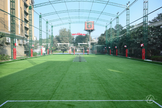 Play Maximus Turf Indirapuram