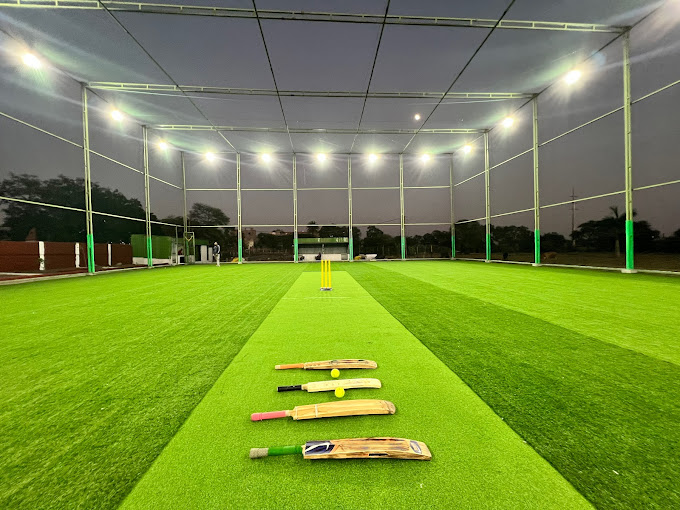 OFF-SIDE Fields Playing Arena & Cafe