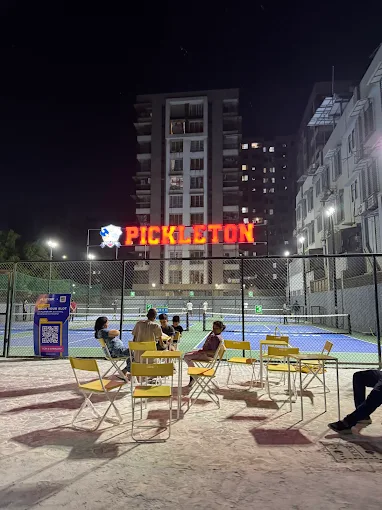 Pickleton Pickleball Courts