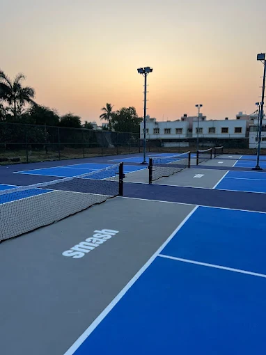 Smash Pickleball Club & Cafe